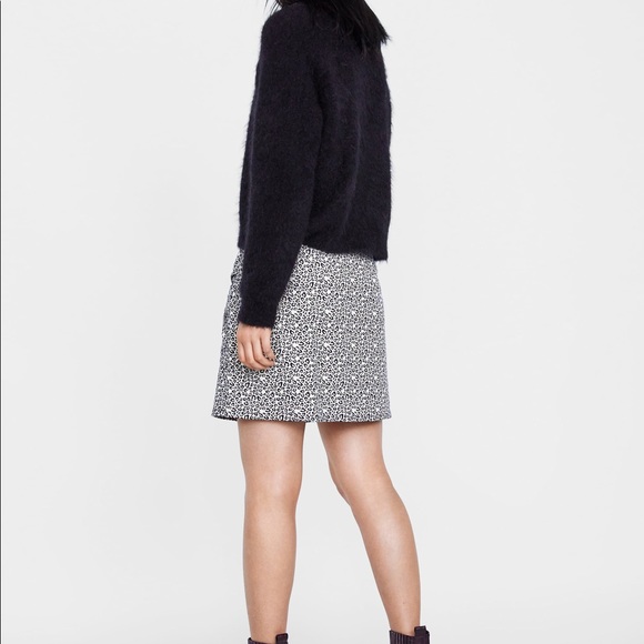 ZARA Basic Leopard Mini Skirt NWOT - Picture 3 of 8